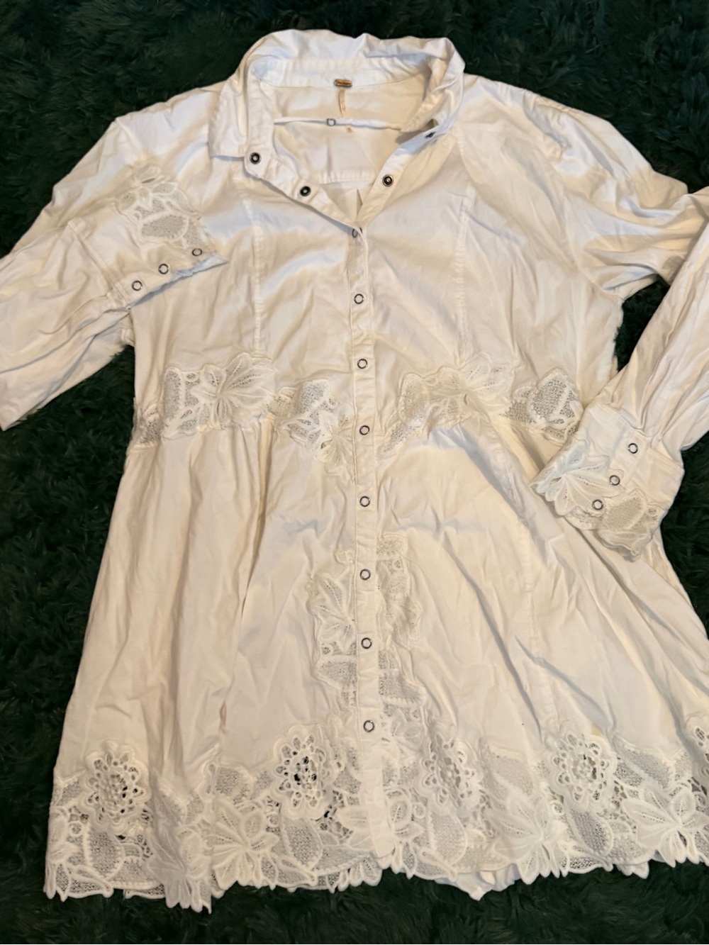Free People White Eyelet Button-Front Tunic - Picture 6 of 11